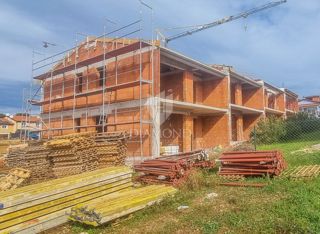 Appartamento familiare in una posizione tranquilla vicino a Rovigno