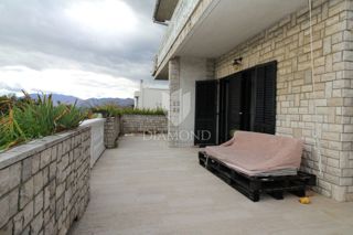 Appartamento Pehlin, Rijeka, 140m2