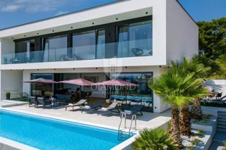 Medulin, casa di lusso con splendida vista sul mare