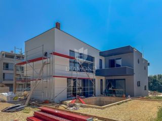 LIŽNJAN-Medolino nuova casa moderna