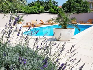 Bellissima casa vacanze con piscina a Medolino!