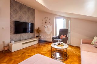 Rovigno, dintorni, spazioso appartamento familiare in posizione tranquilla