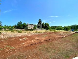 Terreno Poreč, 1.642m2