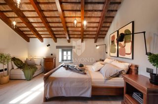 OCCASIONE! Istria, Autentica casa in pietra con piscina