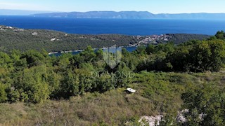 Albona, dintorni, terreno edificabile con vista mare