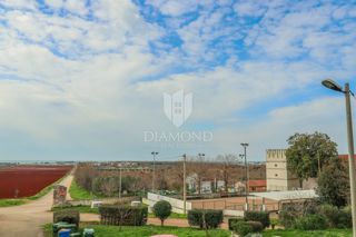 Umago, dintorni - Appartamento su due piani con vista sul mare!