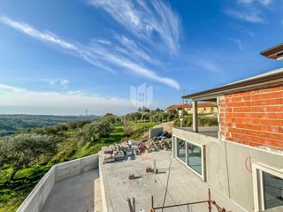Istria, Eccezionale villa con piscina e vista mare a Momiano!