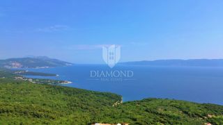 TERRENO EDIFICABILE CON VISTA, VICINO AD ALBONA