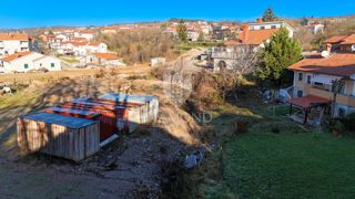 Viškovo, terreno edificabile con progetto per 3 appartamenti