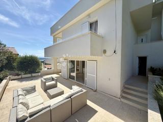 Casa Dramalj, Crikvenica, 205m2