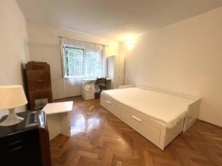 Allogio Folnegovićevo naselje, Peščenica - Žitnjak, 30m2