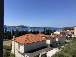 NUOVO EDIFICIO SEGET DONJI, APPARTAMENTO CON 3 CAMERE DA LETTO (BS-14) – A 200 m DAL MARE!