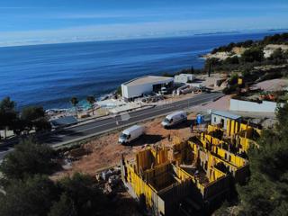 PRIMOŠTEN - PIANO TERRA PRIMA FILA SUL MARE