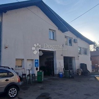 Locale commerciale Sesvetski Kraljevec, Sesvete, 348,53m2