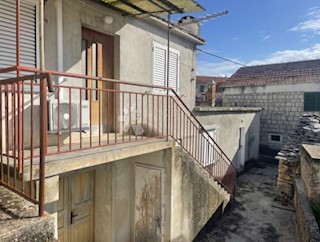 Casa Okrug Gornji, Okrug, 70m2