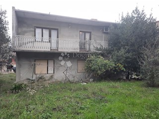 Casa Stobreč, Split - Okolica, 361,72m2