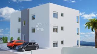 Dintorni di Novi Vinodolski, nuovo edificio con vista