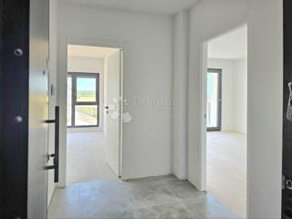 Nuovo edificio, ascensore, 1 posto auto