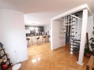 Casa Sesvetski Kobiljak, Sesvete, 426m2