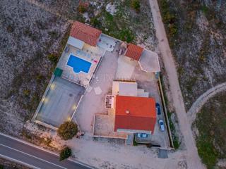 Casa Donje Biljane, Benkovac, 1.600m2