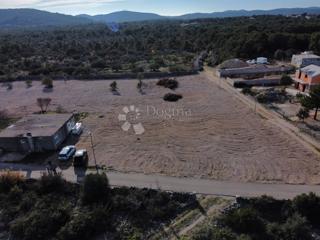 PIROVAC - TERRENO EDIFICABILE 520M2