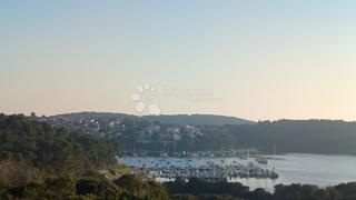 Terreno edificabile Vinkuran, Medulin, 728m2