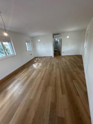 Allogio Jankomir, Stenjevec, 90,15m2