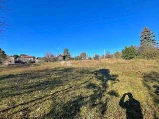 TERRENO EDIFICABILE PER UNA FUGA NELLA NATURA