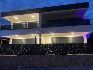 Casa Malinska, Malinska-Dubašnica, 140m2