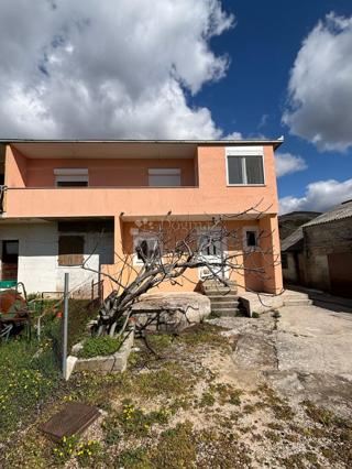 Casa Gornji Muć, Muć, 240m2