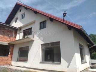 Locale commerciale Batinova Kosa, Topusko, 700m2