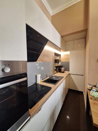 Allogio Gornji grad / Centar, Osijek, 60m2