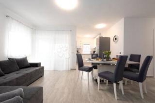 Appartamento Čižići, Dobrinj, 69,25m2