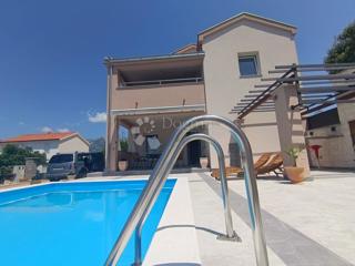 Casa Rovanjska, Jasenice, 140m2