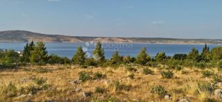 [OASI VICINO AL MARE] Terreno Starigrad 7500m2 