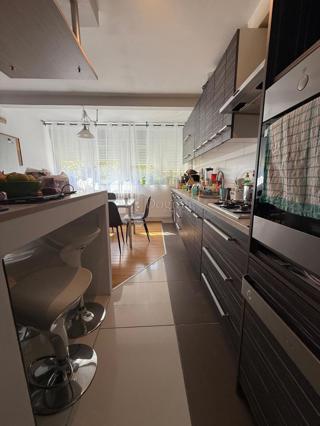 Allogio Cvjetno naselje, Velika Gorica, 80m2