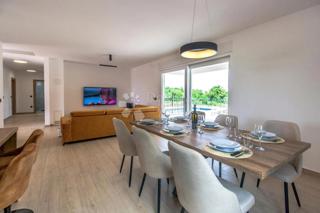 Casa Kunj, Raša, 152m2