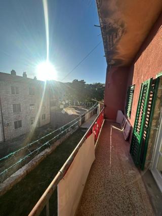 Allogio Baćina, Ploče, 57,15m2