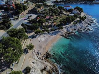 PRIMOŠTEN - PIANO TERRA PRIMA FILA SUL MARE