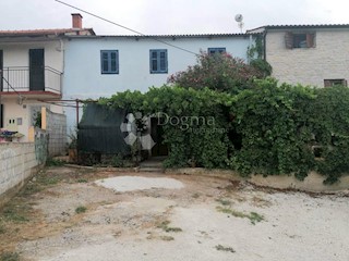Casa Peruški, Marčana, 100m2