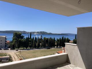 NUOVO EDIFICIO SEGET DONJI, APPARTAMENTO CON 3 CAMERE DA LETTO (BS-6) – A 200 m DAL MARE!