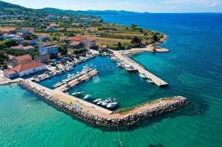 Terreno edificabile Dobropoljana, Pašman, 5.923m2