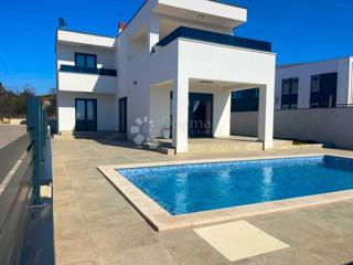 Casa Vodnjan, 125m2
