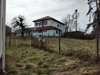Locale commerciale Kupljensko, Vojnić, 700m2