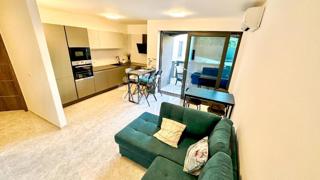 Appartamento con quattro camere da letto a Pješćana uvala