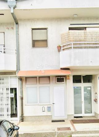 Locale commerciale Voltino, Trešnjevka - Sjever, 16,91m2