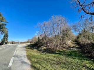 Terreno attraente con possibilità di espansione in una posizione frequente