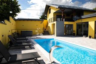 Casa Stanići, Kapela, 230m2