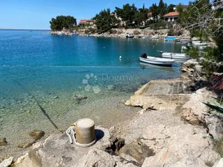 Terreno edificabile Starigrad, 1.339m2