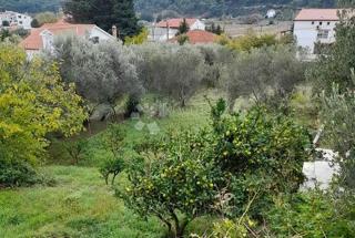 Terreno edificabile Kampor, Rab, 636m2